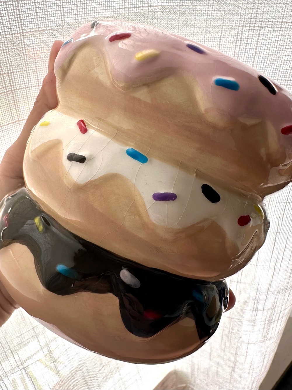 Isaac Mizrahi New York Doughnut Vessel